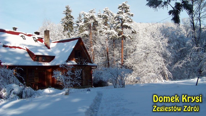 Wokół pensjonatu Domek Krysi w Żegiestowie piękna zima.